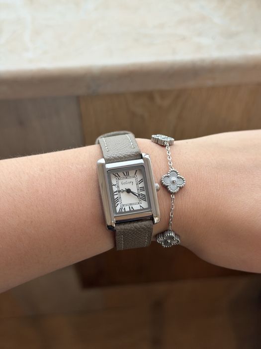 Продам часы наручные