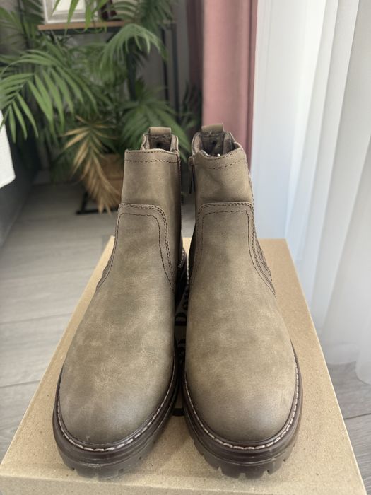 Ghete crem noi - marime 37