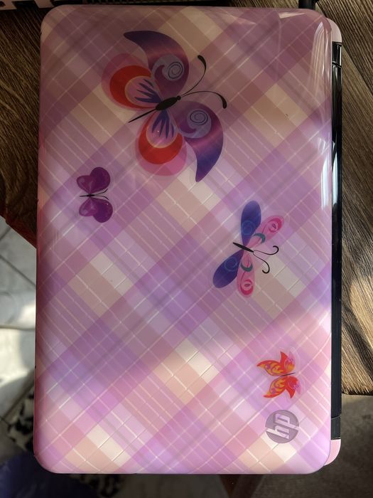 Se vinde un pachet de 4 laptop-uri