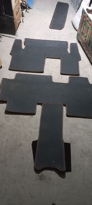 Подам ева полики одиссей 2000 г.