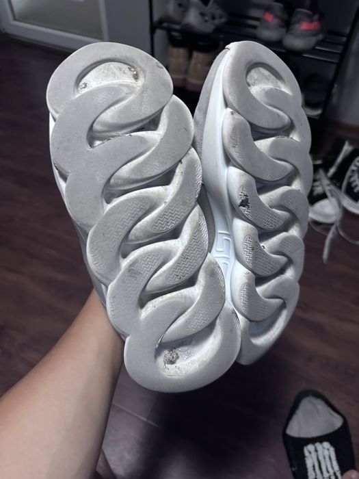 Vand Versace Chain Reaction