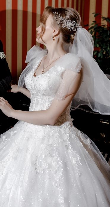 Продам свадебное платье