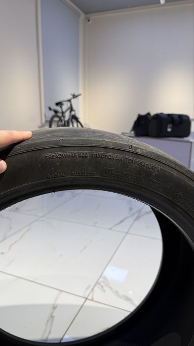 Шины yokohama 245/40  R19