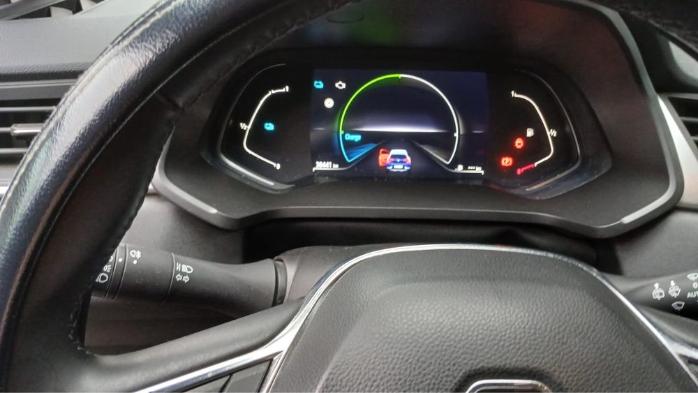 Renault Captur E-Tech Hybrid 145 – 2023 – 35.000 km – stare excelentă