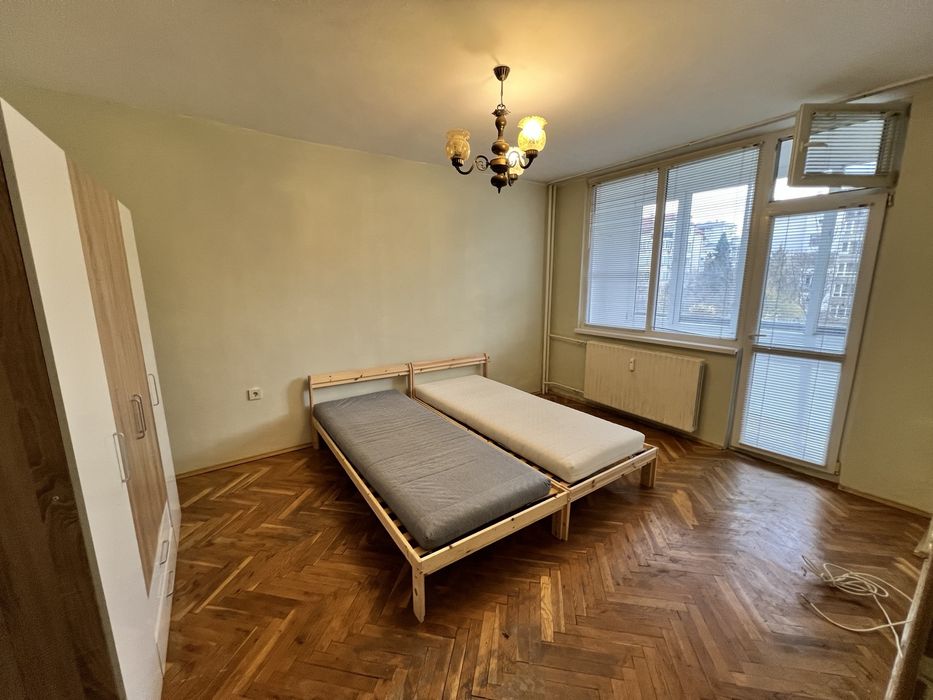 Дава се под наем Тристаен апартамент в София, Хиподрума - 100 кв.м за 612 € - Снимка #2