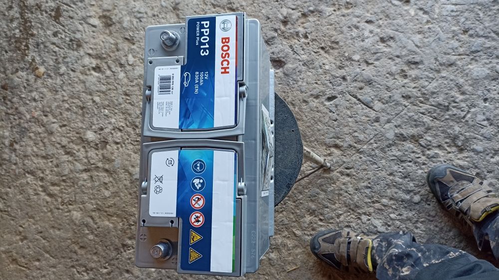 Акумулатор Бош  Power plus 100A . Нов