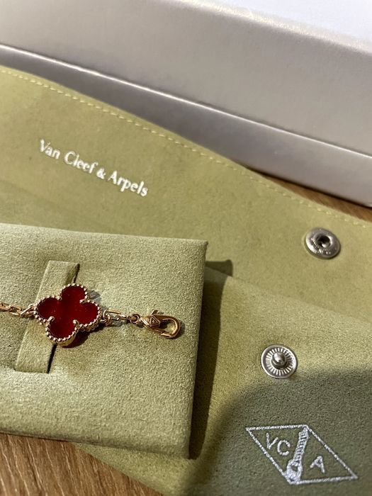 Van Cleef & Arpels - Bratara Gold Red