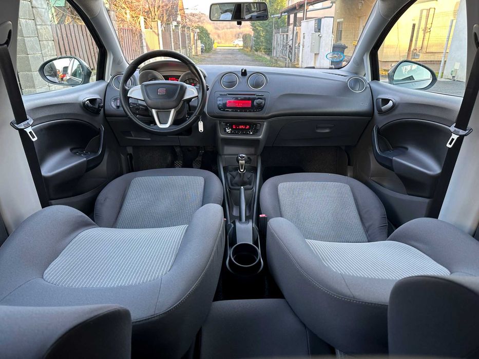 Seat Ibiza 2010 • 1.6 TDI • Climatronic • Senzori • Rate • Garantie