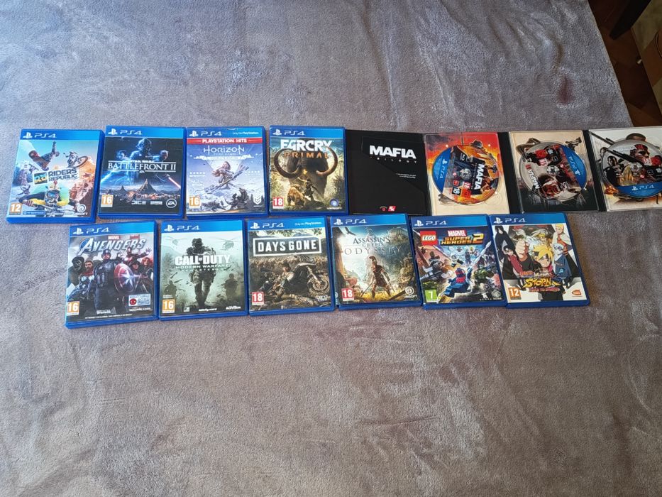 Продавам ps4 с 13 игри