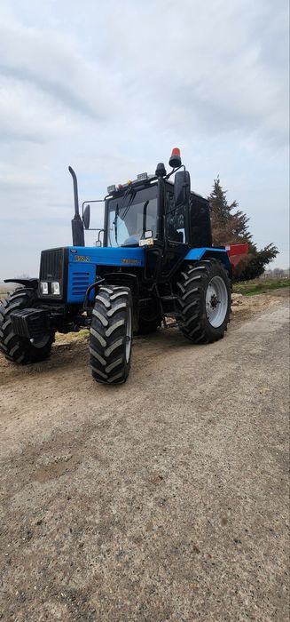 MTZ 892.2 sotiladi narxi 230 mion