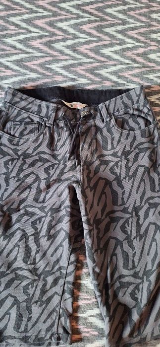 Панталонки къси/дълги дънки слабо момче