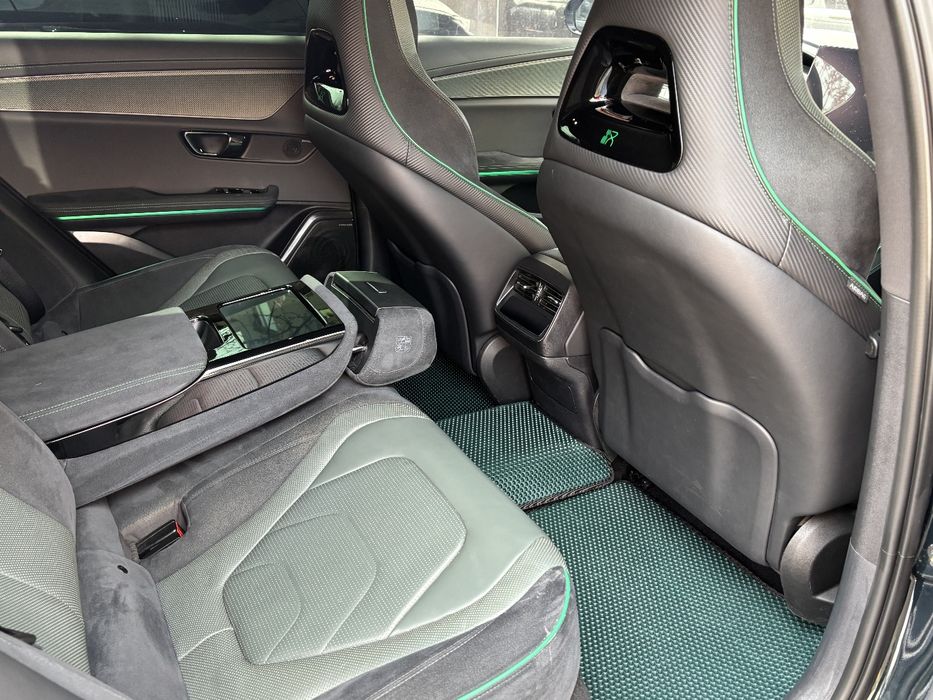 2022 год пробег 90тыс км,полный бронировка;мягкие амортизаторы,брембо