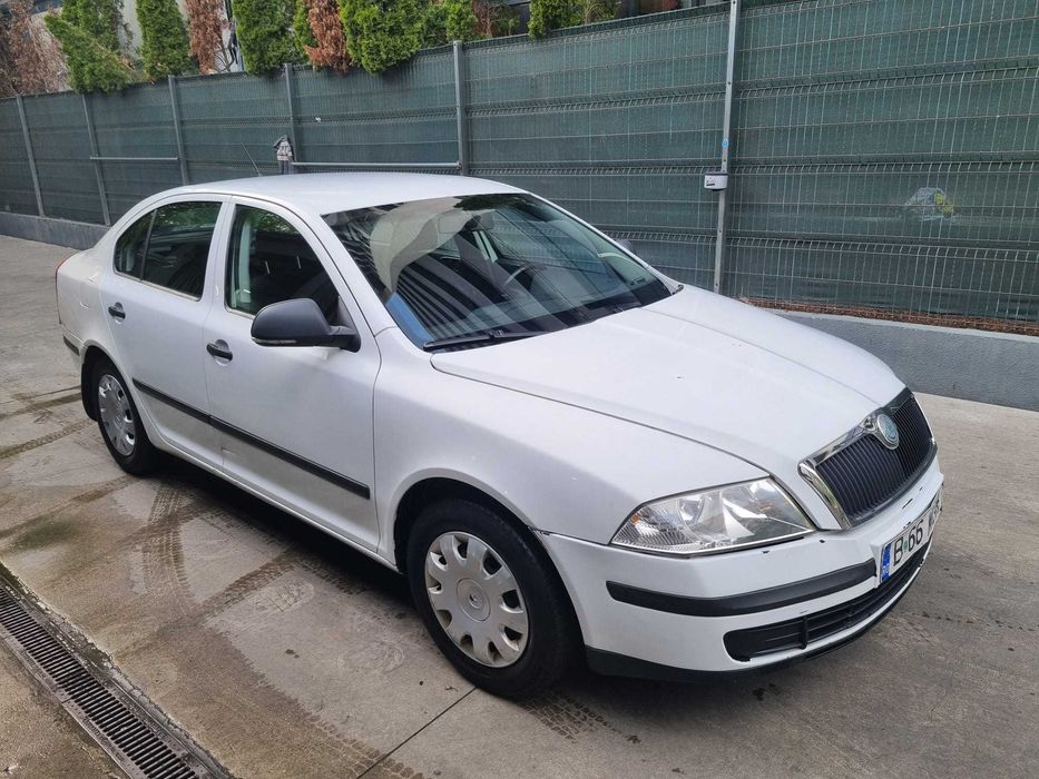 SKODA Octavia 2012 — imagine 4