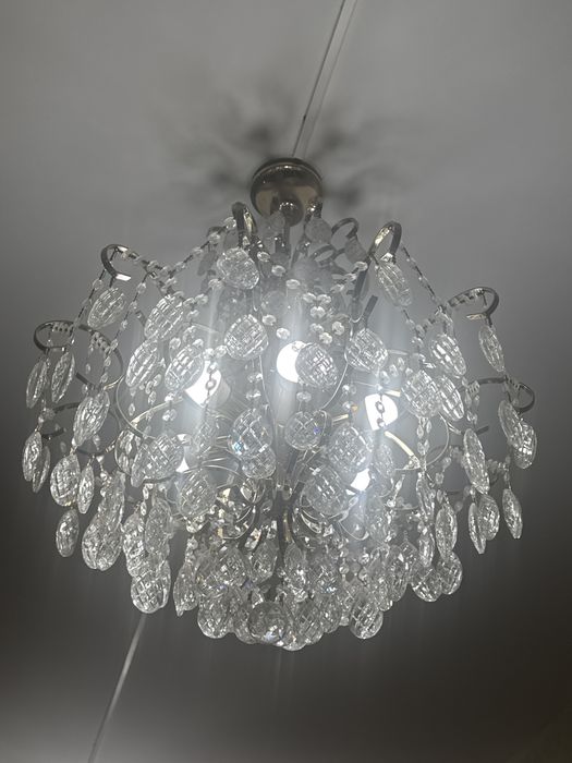 хрустальная люстра