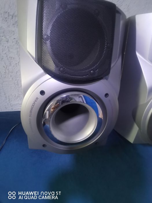 Incinte. Boxe aiwa.