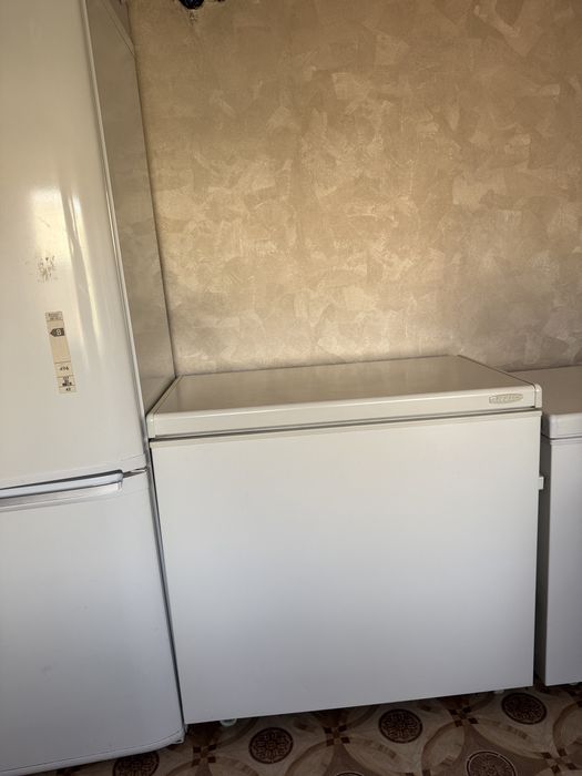 Продам морозильную камеру