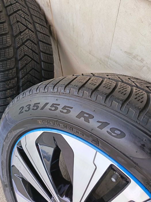 19 цола Mercedes EQC W293 оригинални джанти със зимни гуми Pirelli гр ...