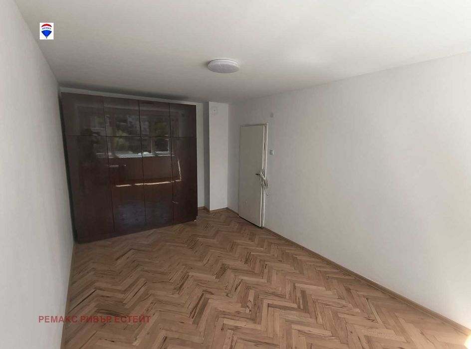 Продава се Тристаен апартамент в Русе, Широк център - 88 кв.м за 1636 €/кв.м - Снимка #5