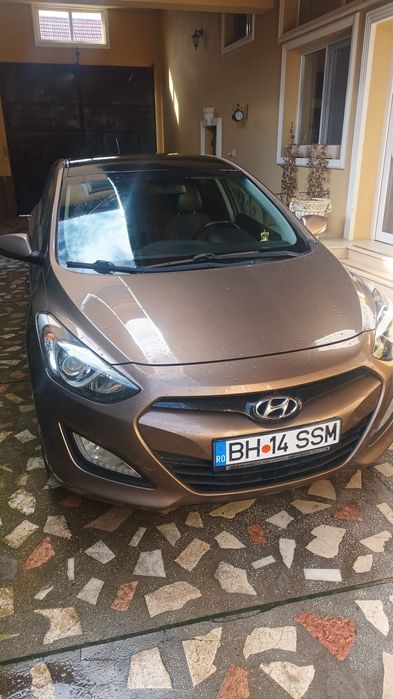 Hyundai i30 1.6 benzina