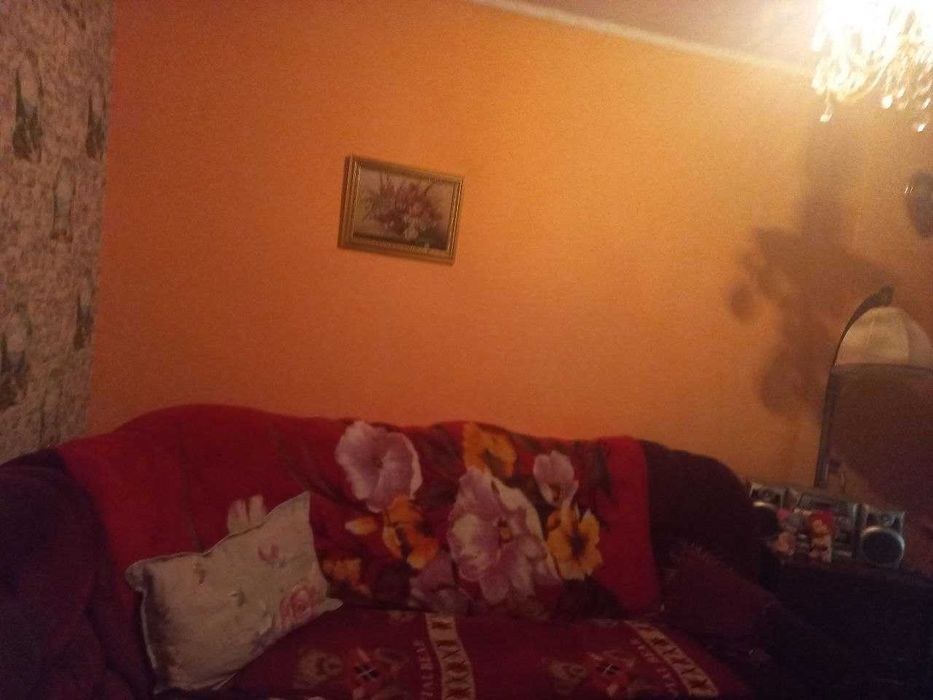 продам 1/4 дома на узкой колее.