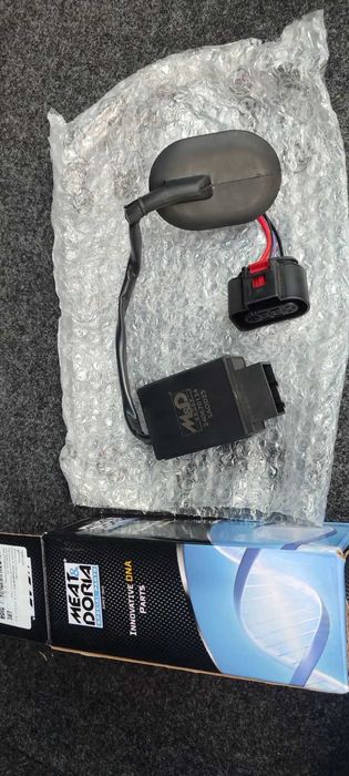 Ел. блок за управление (модул/реле) на горивна помпа за Passat b6 2.0 fsi бензин