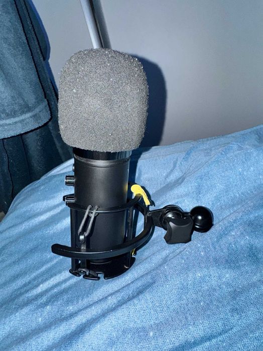 Microfon Trust GXT 256 Exxo USB + shock mount + burete + windscreen