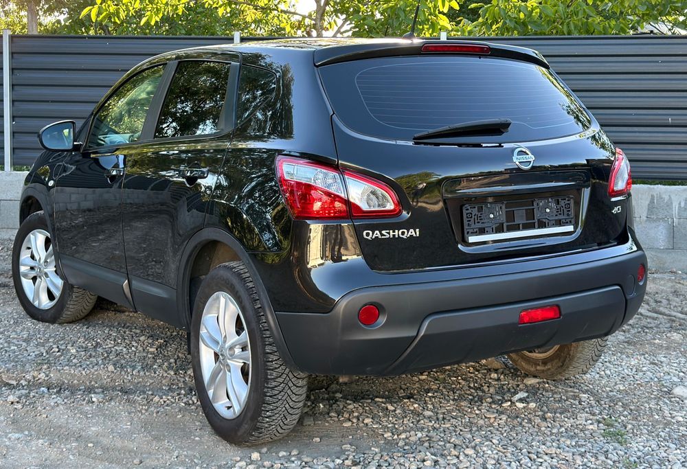 Nissan qashqai 2011 FULL