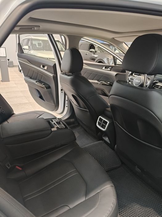 Kia K5c рейсталинг 2.0 Style Temp