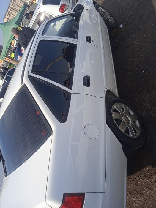 Nexia 2.   1,5 gibrit mator, 100 talik metan 3 pakalenya