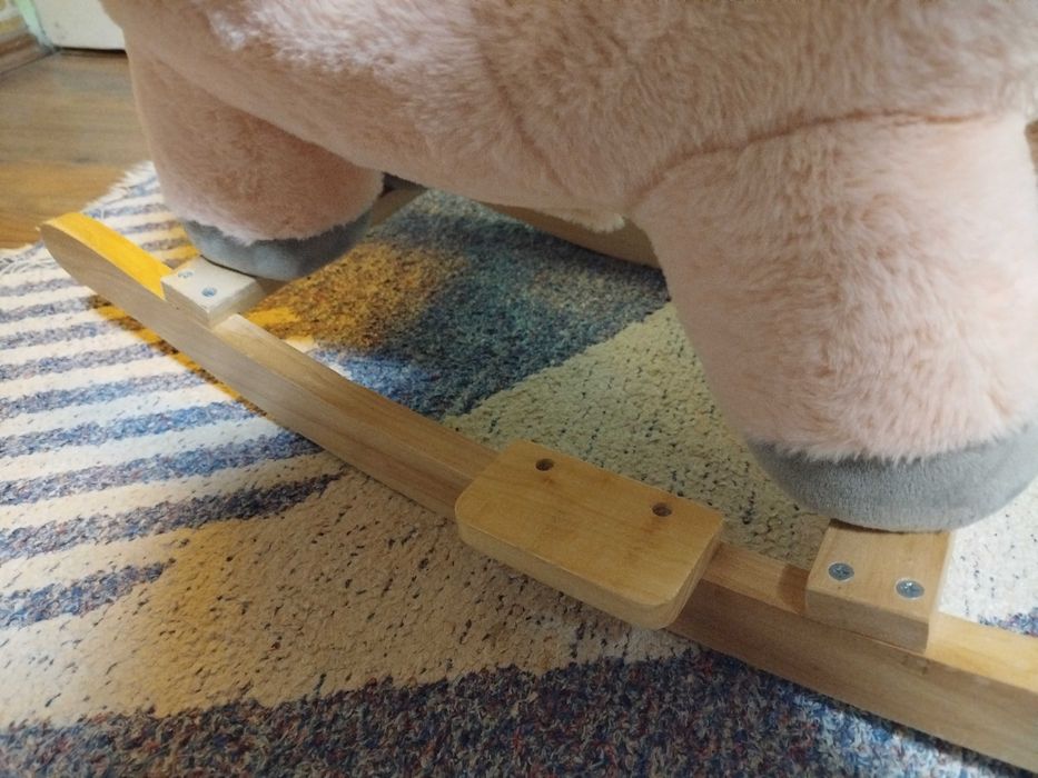 Детско конче люлка със звуци