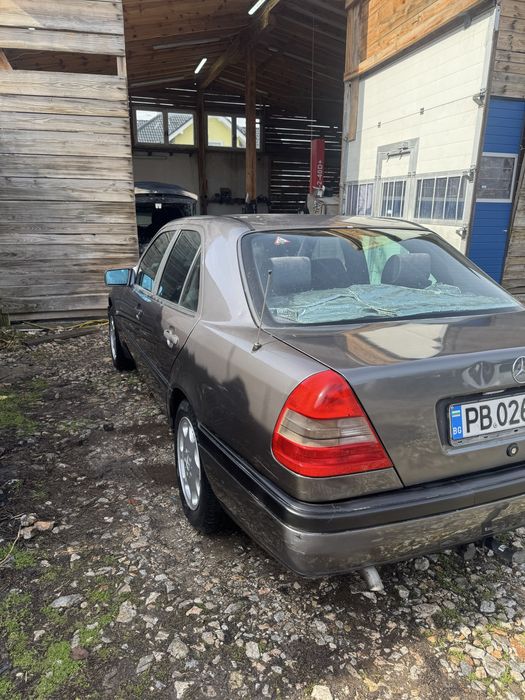 Mercedes C180 classic