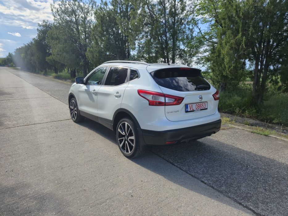 Nissan Qashqai 5.700 km Tekna Plus Automat 2015 Automat 1.2TCE