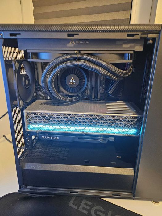 Pc Gaming 2k 4k Amd 7800 X3D 9070 XT Nitro+ 32gb ram Cl30 Oled 27 Lg