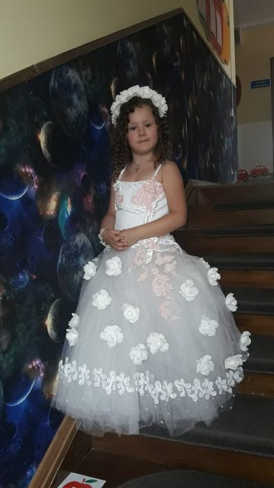 Продам платье бальное