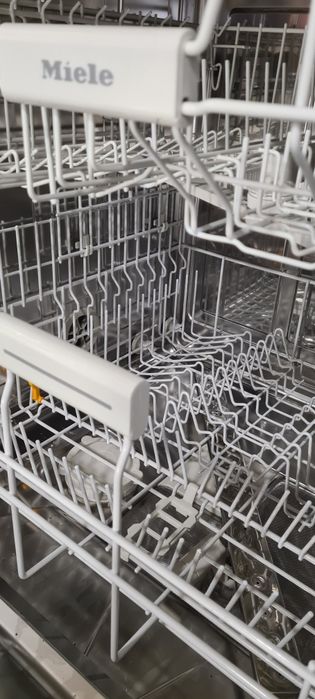 Съдомиялна Miele 60см А++ за частично вграждане  G4203SCi