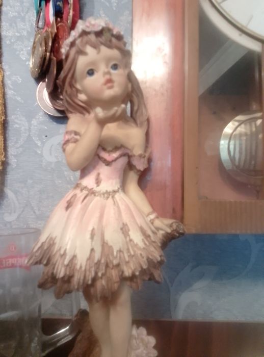 Фигурки статуэтки