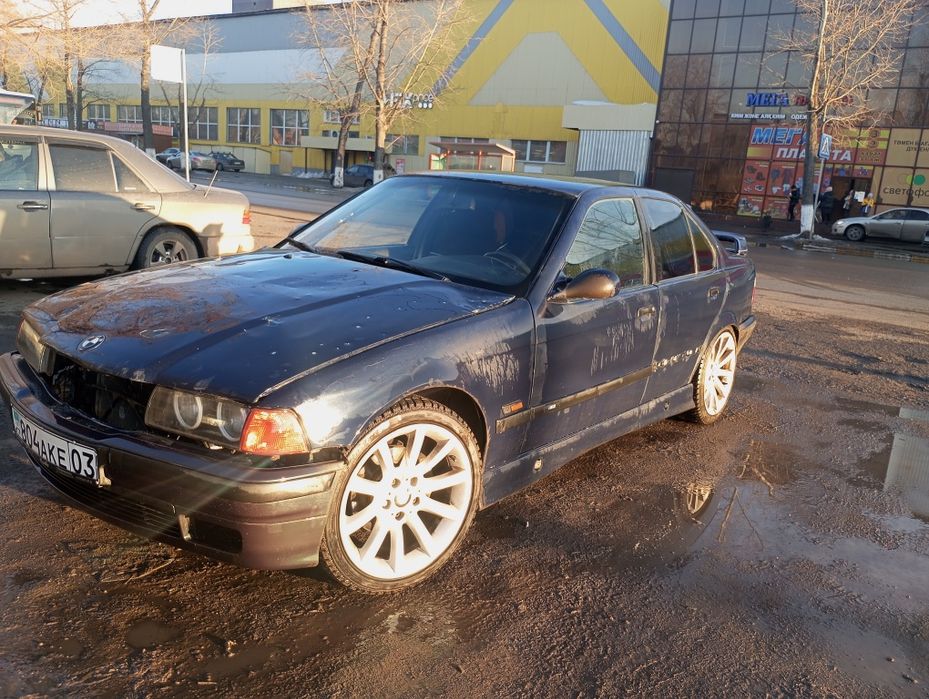 Продам БМВ.  е36