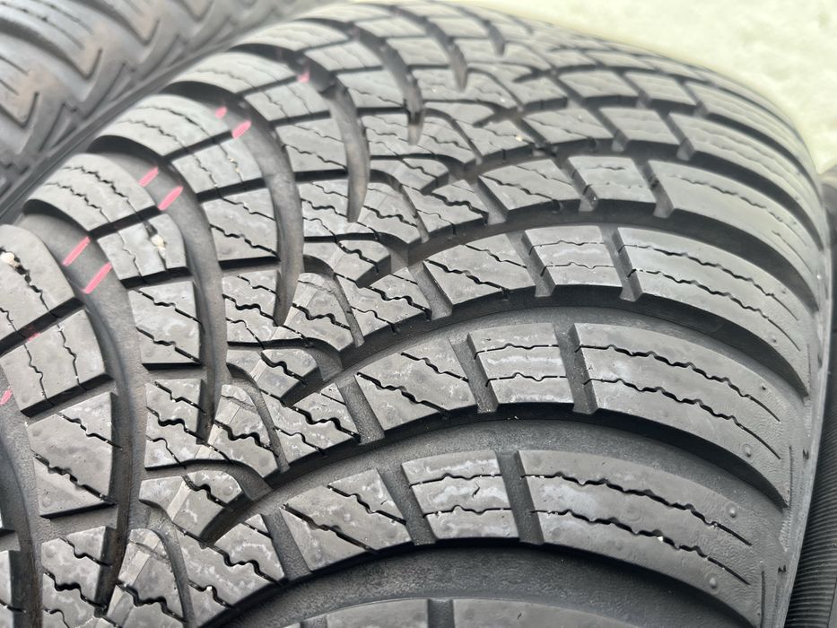 4бр 205/55/16 на 7+мм с 18дот
