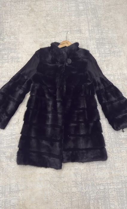 Продается шуба трансформер и жилетка песец