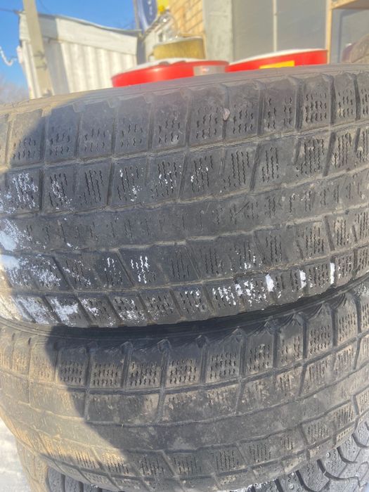 Продам шины 225/65/17