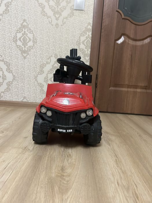 Машинка для ребенка