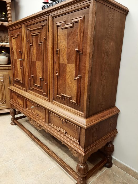 УНИКАТ! Комод, скрин, бюфет, шкаф от дъб