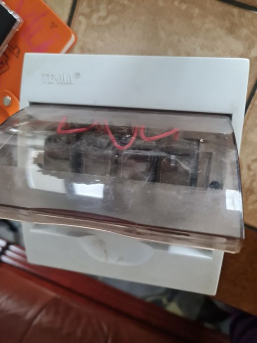 Vând egalizator 12 volți