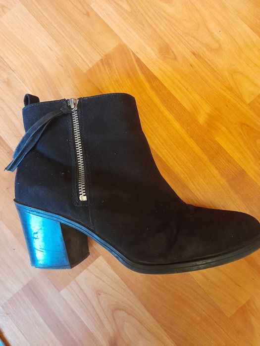 Боти с дебел ток H&M