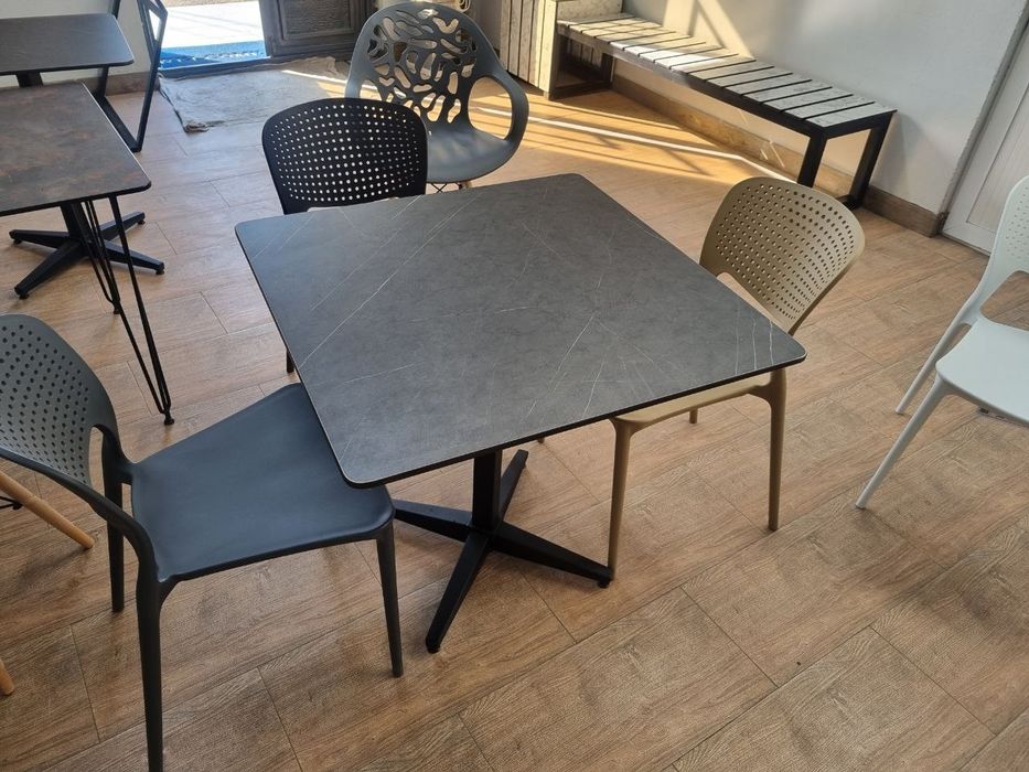 Стол и стулья для дома и кафе с завода. Модель Италия.