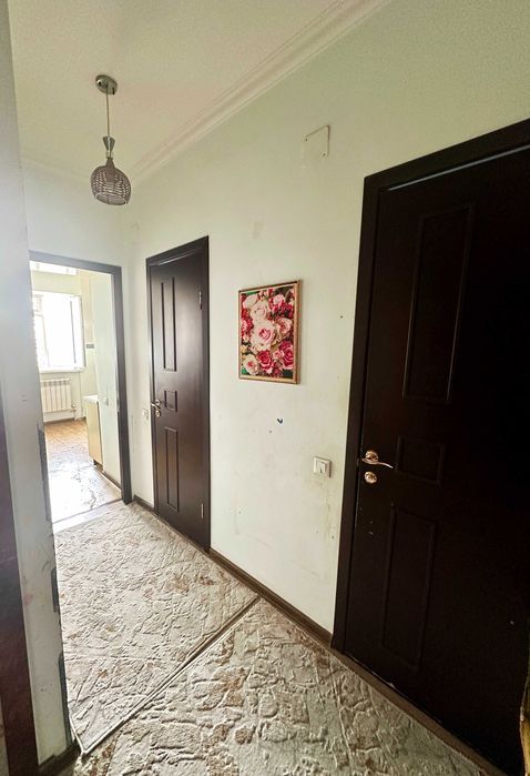 Sergeli 5a 3 xonali kvartira sotiladi 3/4/7