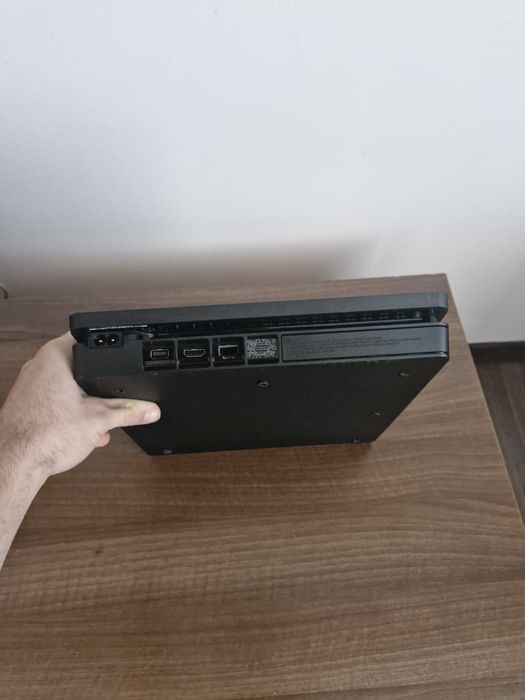 PlayStation 4 slim