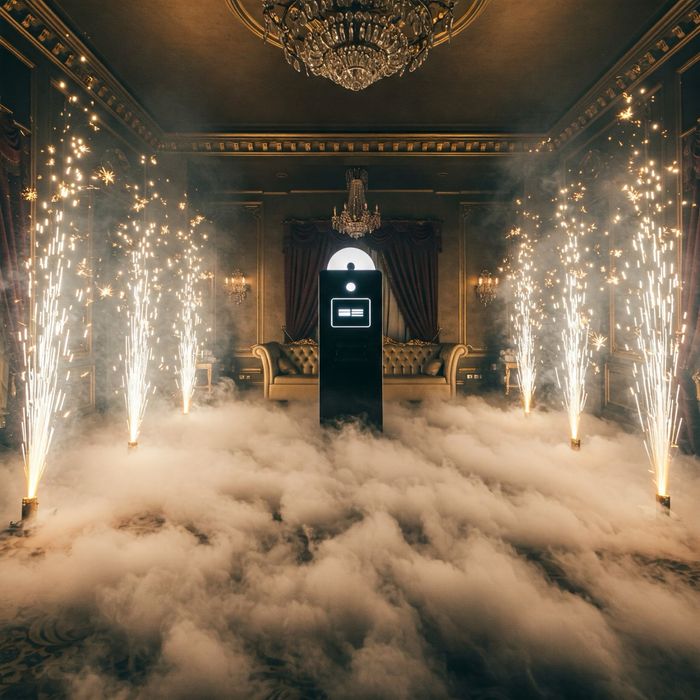 Fum greu/melodie personalizata/artificii/gheata carbonica/cabina foto