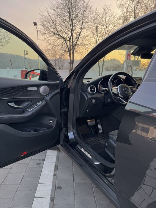 Mercedes 300DE AMG coupe plug in hibrid