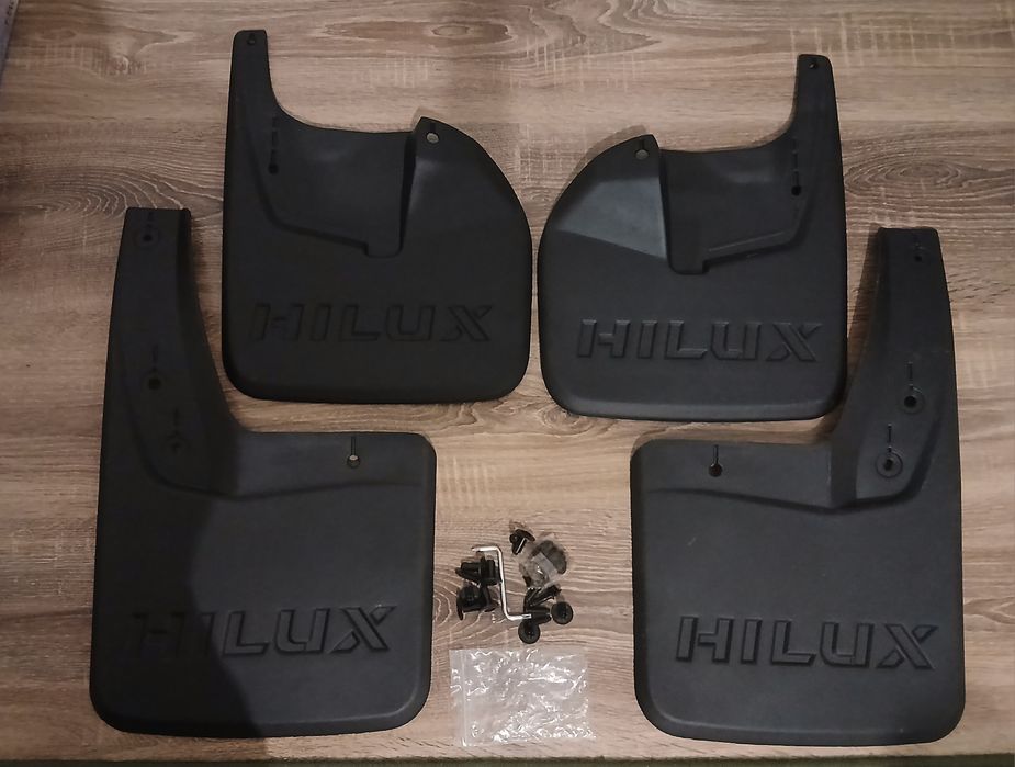 Продам комплект брызговиков